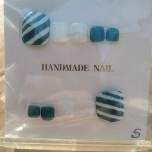 Striped Teal & White Handmade Press-On Toe Nails